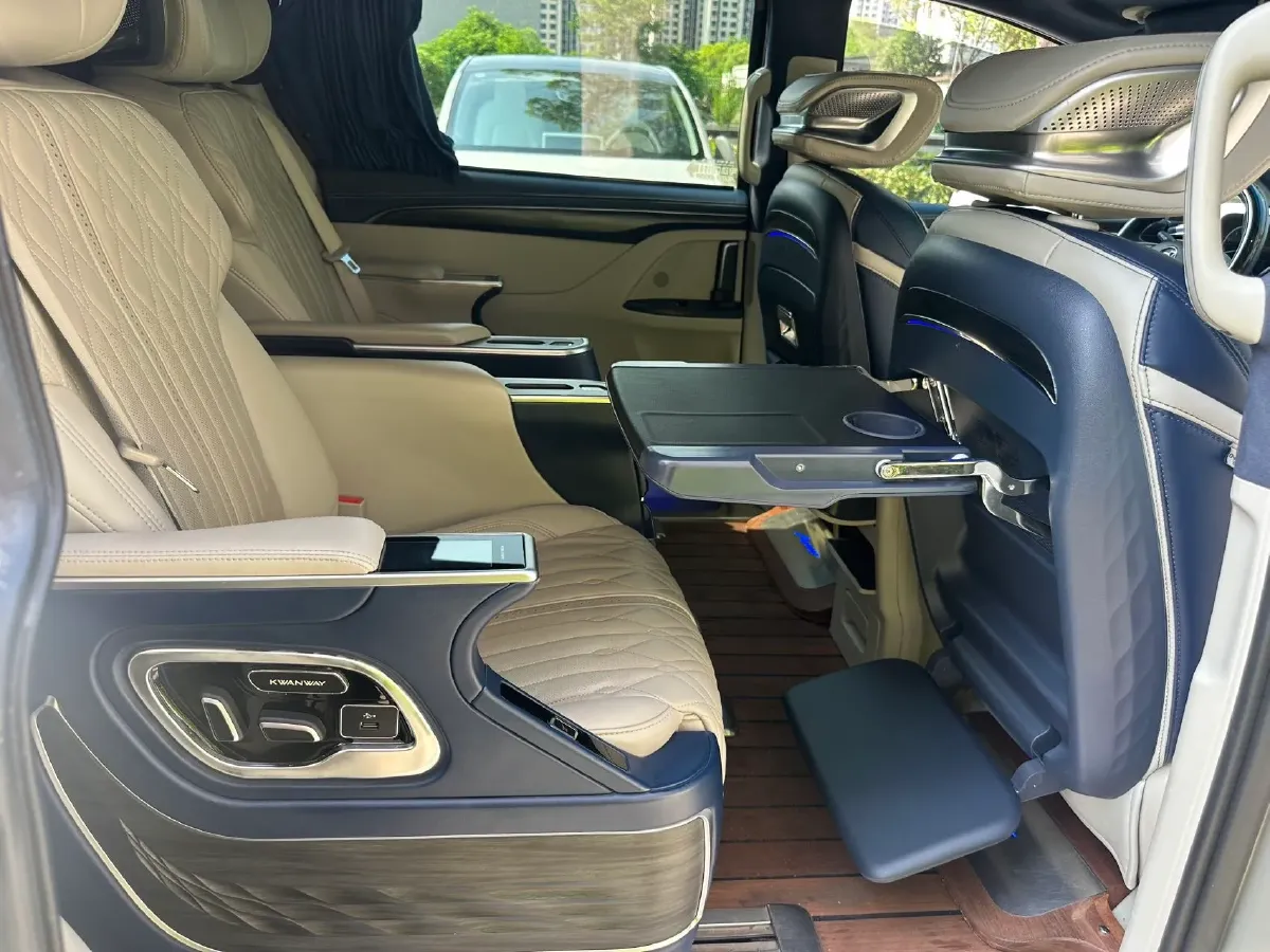 2020 Buick GL8 2.0T 237HP L4 9AT,autocango,china used car exporter,china ev exporter,chinese used car exporter,chinese used ev exporter
