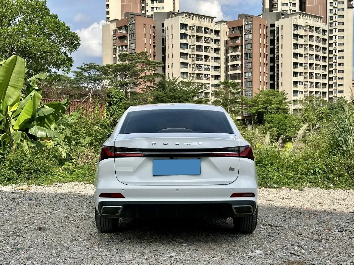 2023 Roewe i5 1.5L 129HP L4 CVT,autocango,china used car exporter,china ev exporter,chinese used car exporter,chinese used ev exporter