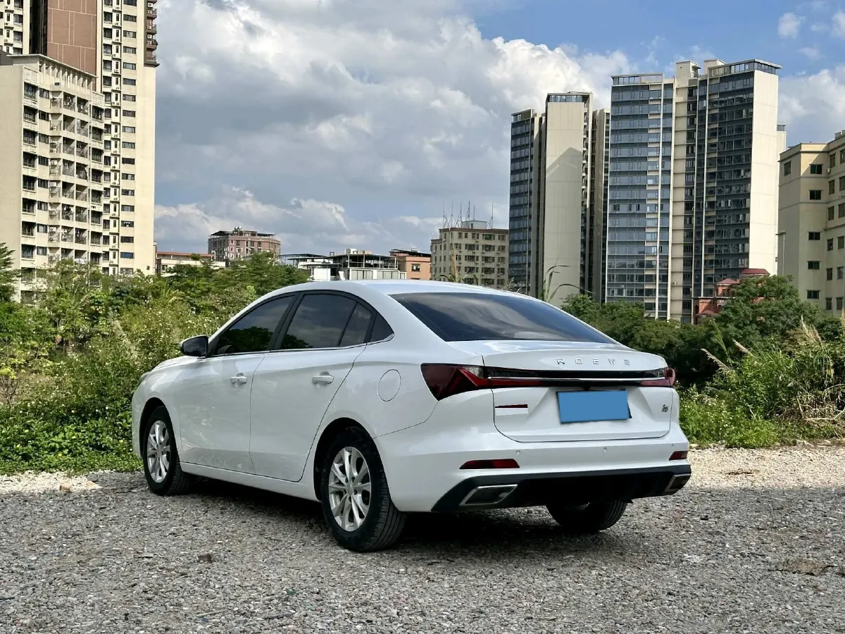 2023 Roewe i5 1.5L 129HP L4 CVT,autocango,china used car exporter,china ev exporter,chinese used car exporter,chinese used ev exporter