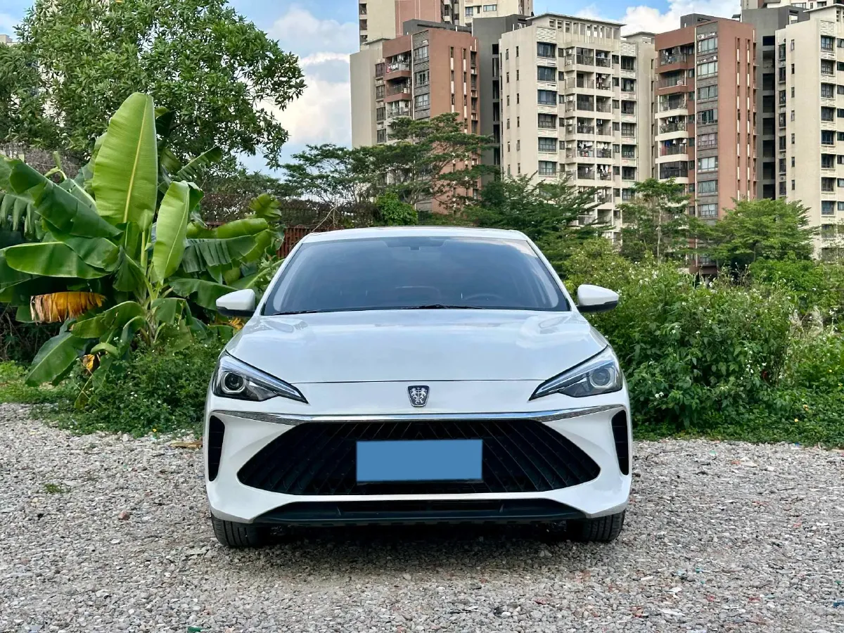 2023 Roewe i5 1.5L 129HP L4 CVT,autocango,china used car exporter,china ev exporter,chinese used car exporter,chinese used ev exporter