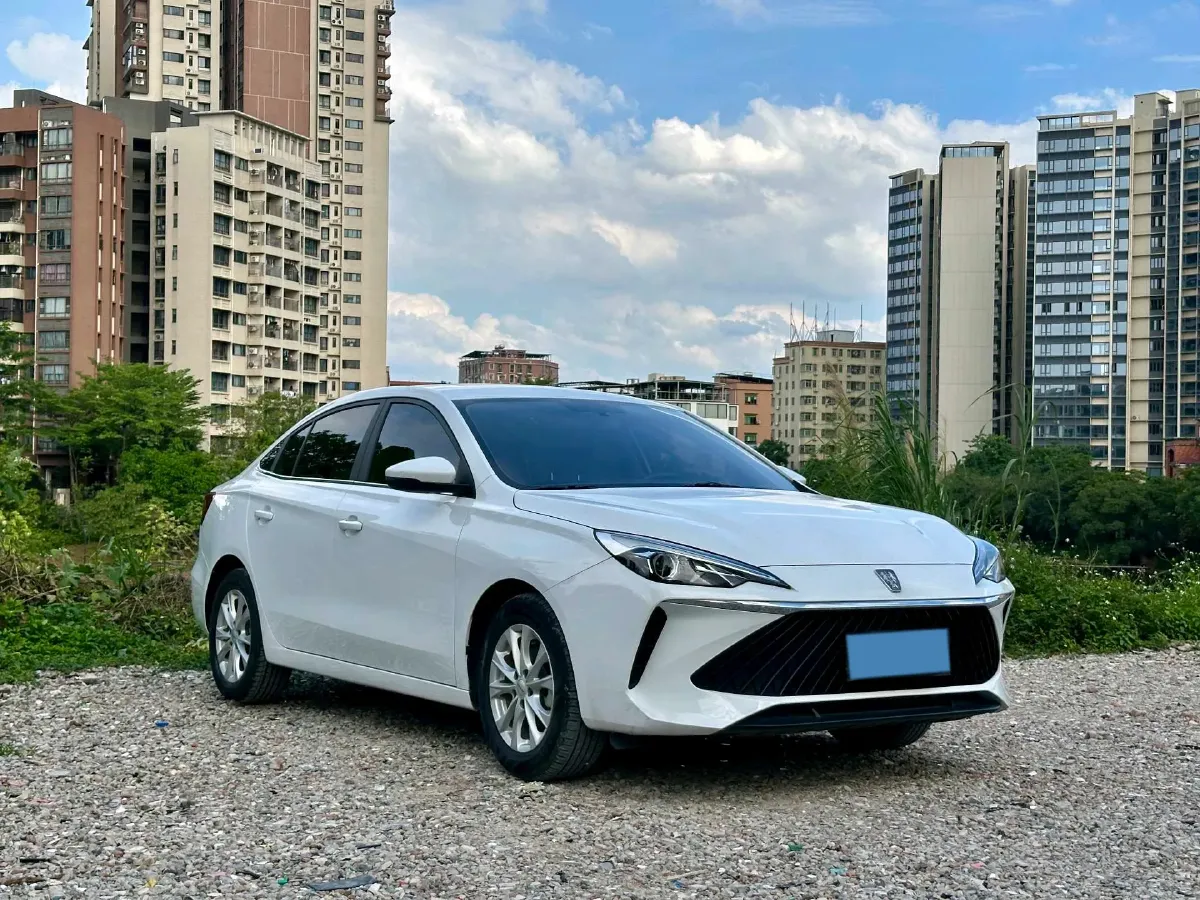 2023 Roewe i5 1.5L 129HP L4 CVT,autocango,china used car exporter,china ev exporter,chinese used car exporter,chinese used ev exporter