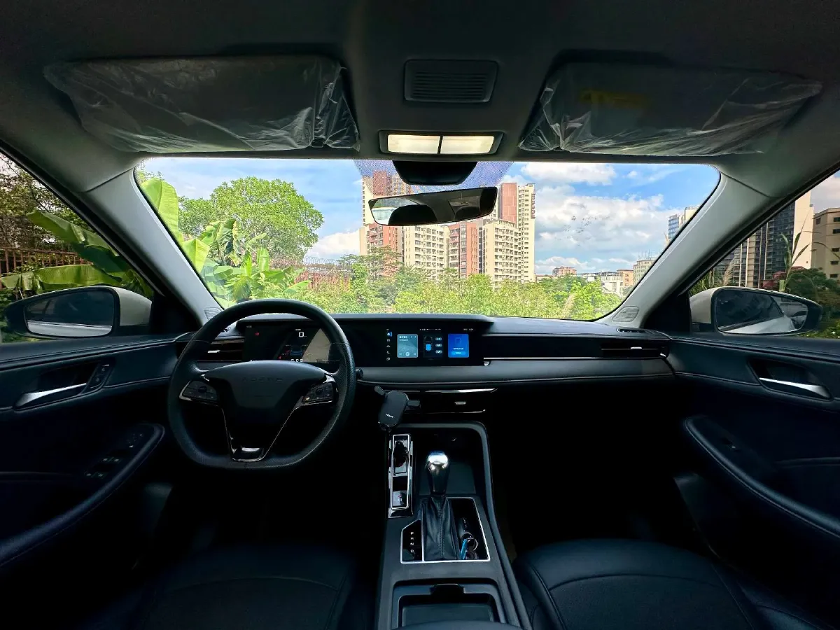 2023 Roewe i5 1.5L 129HP L4 CVT,autocango,china used car exporter,china ev exporter,chinese used car exporter,chinese used ev exporter