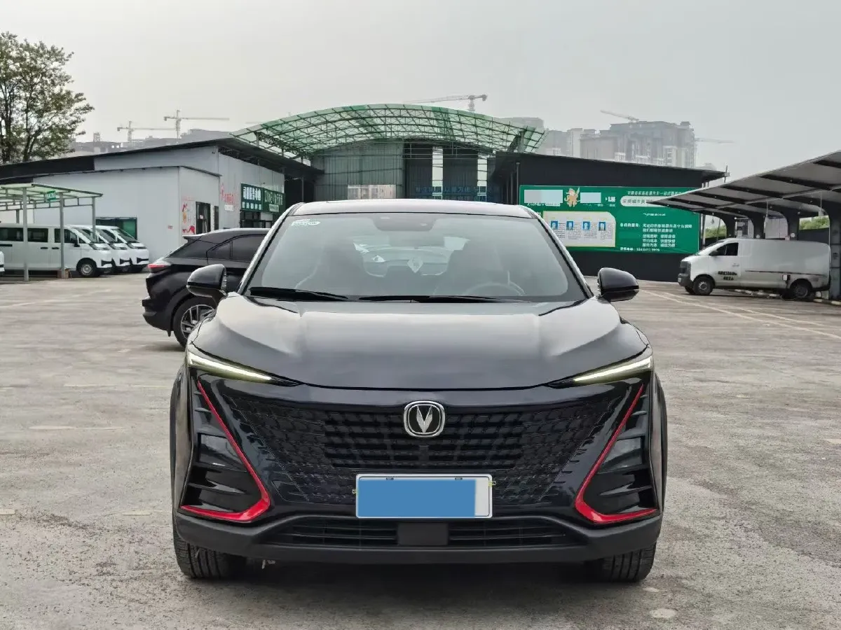 2020 ChangAn UNI-T 1.5T 180HP L4 7DCT,autocango,china used car exporter,china ev exporter,chinese used car exporter,chinese used ev exporter