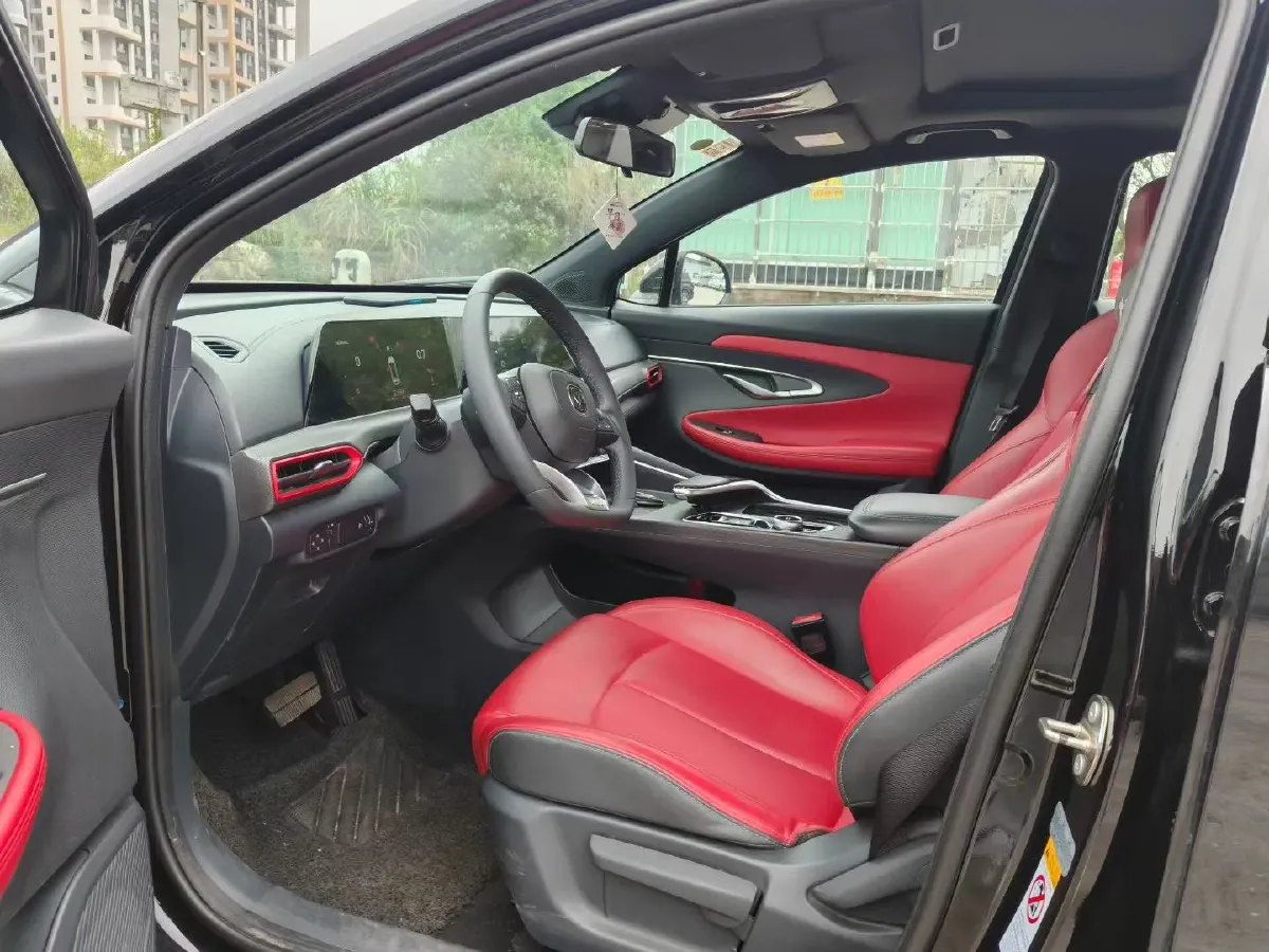 2020 ChangAn UNI-T 1.5T 180HP L4 7DCT,autocango,china used car exporter,china ev exporter,chinese used car exporter,chinese used ev exporter
