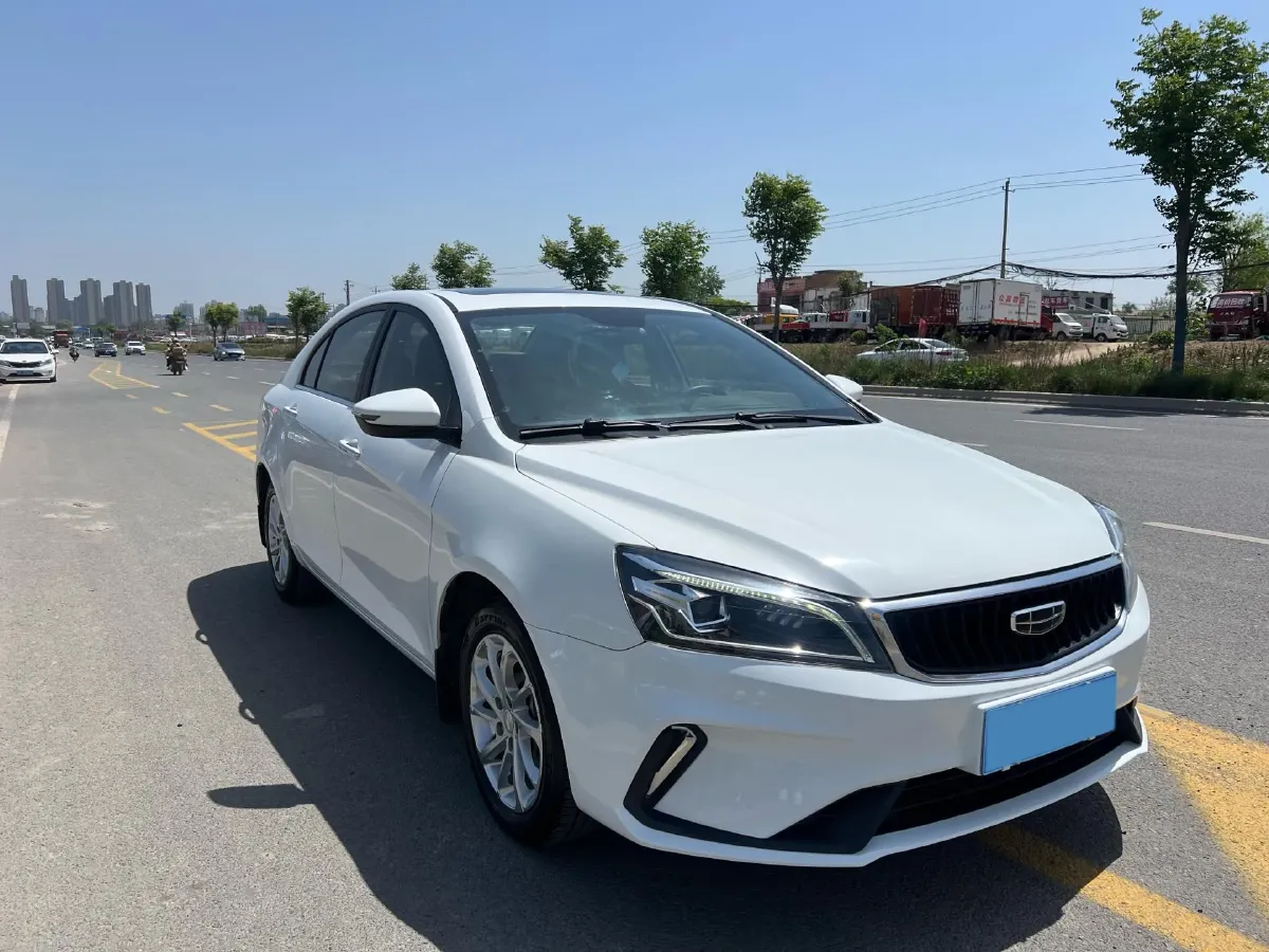 2021 BaoJun 530 1.5T 147HP L4 CVT,autocango,china used car exporter,china ev exporter,chinese used car exporter,chinese used ev exporter