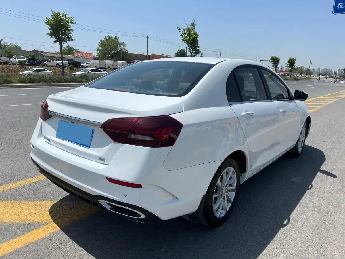 2021 BaoJun 530 1.5T 147HP L4 CVT,autocango,china used car exporter,china ev exporter,chinese used car exporter,chinese used ev exporter
