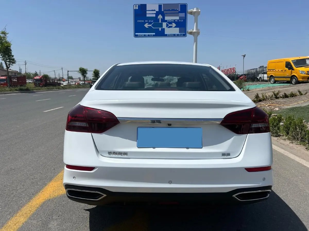 2021 BaoJun 530 1.5T 147HP L4 CVT,autocango,china used car exporter,china ev exporter,chinese used car exporter,chinese used ev exporter