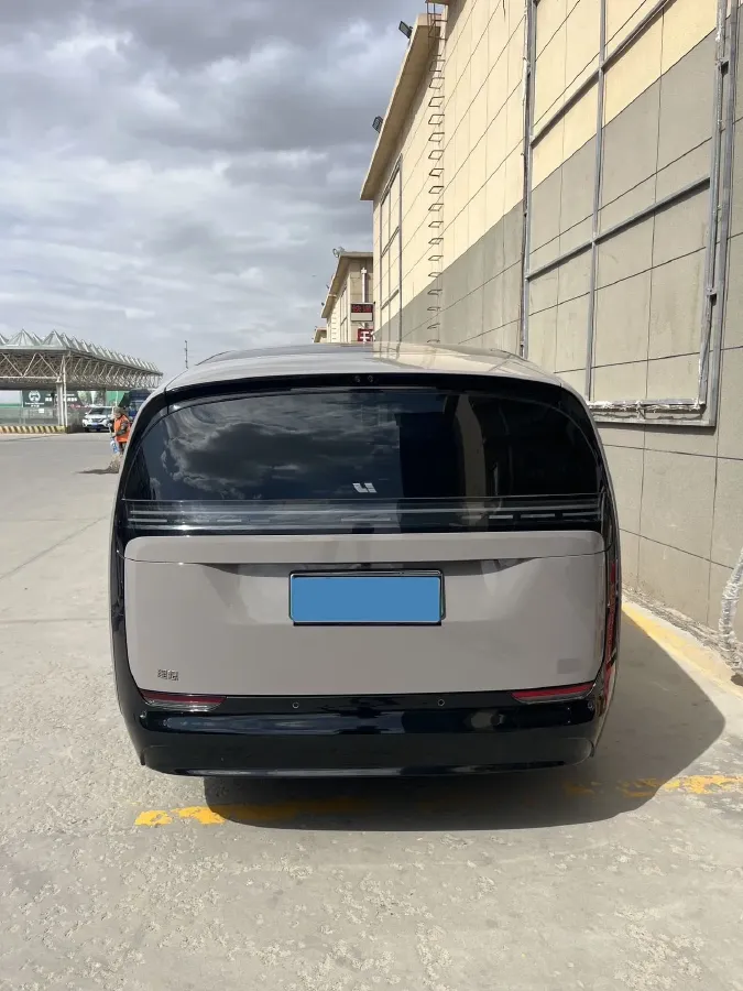 2024 Li MEGA BEV 102.7KWH,autocango,china used car exporter,china ev exporter,chinese used car exporter,chinese used ev exporter