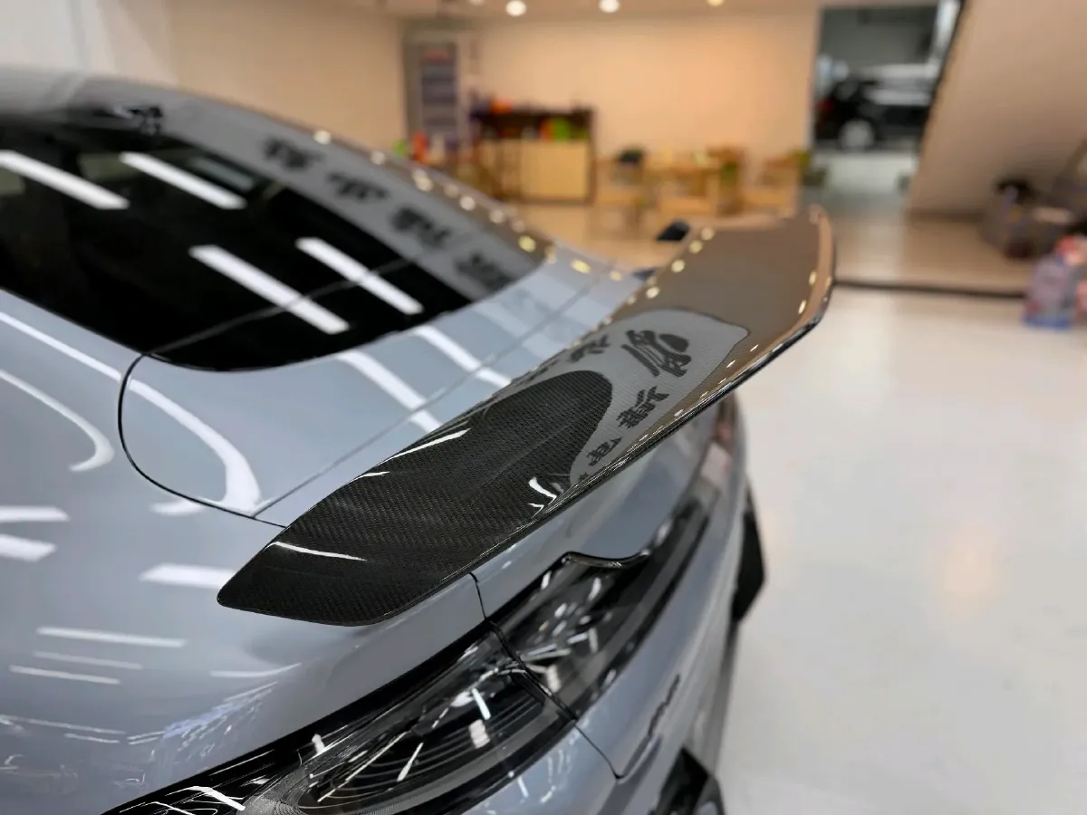 2025 MI SU7 Ultra BEV 93.7KWH,autocango,china used car exporter,china ev exporter,chinese used car exporter,chinese used ev exporter