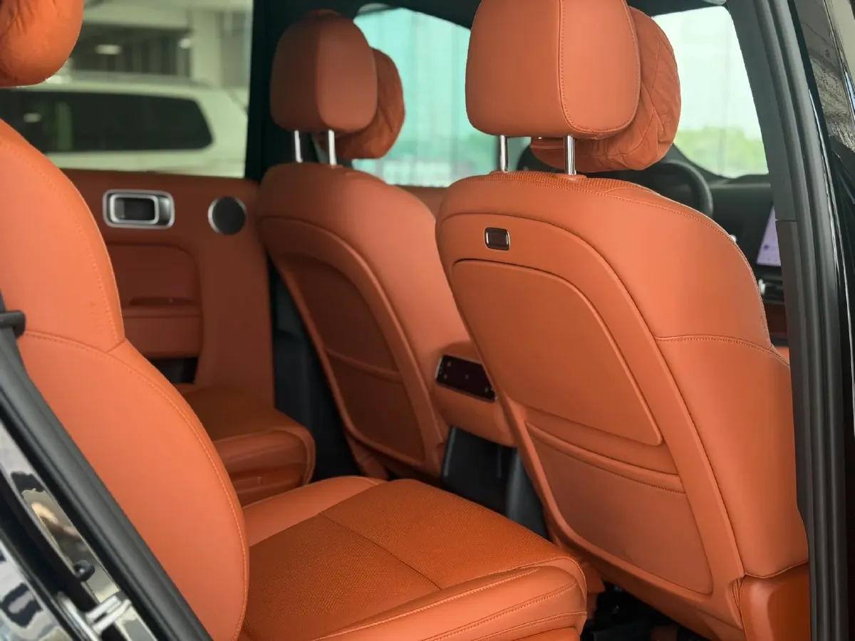 2024 Li L6 Range Extended 154HP L4 REEV 36.8KWH,autocango,china used car exporter,china ev exporter,chinese used car exporter,chinese used ev exporter