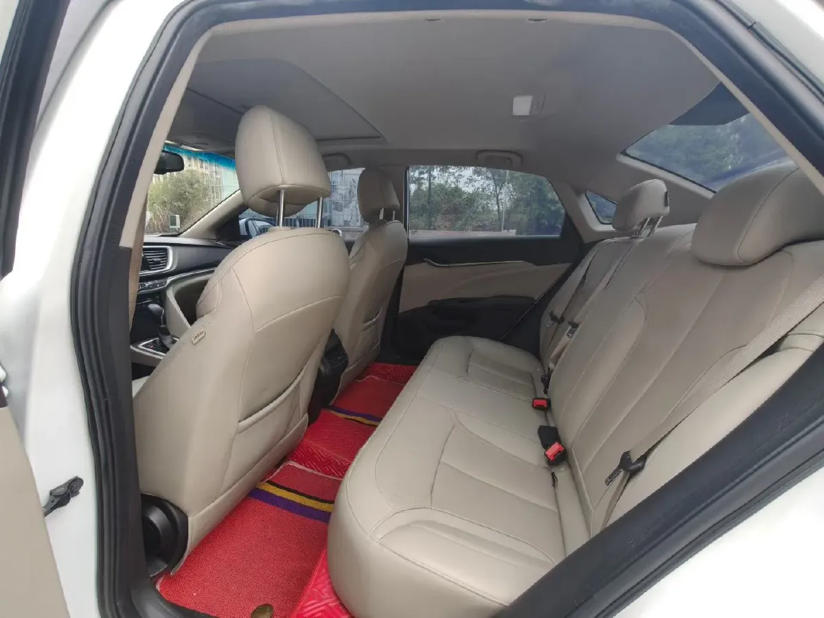 2019 Buick Excelle 1.0T 125HP L3 6DCT,autocango,china used car exporter,china ev exporter,chinese used car exporter,chinese used ev exporter
