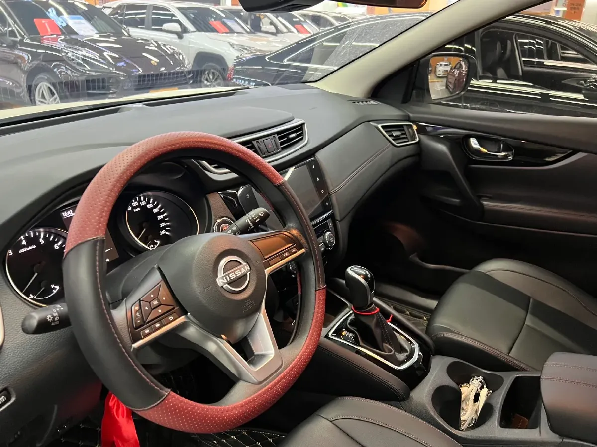 2023 Nissan Qashqai 2.0L 151HP L4 CVT,autocango,china used car exporter,china ev exporter,chinese used car exporter,chinese used ev exporter