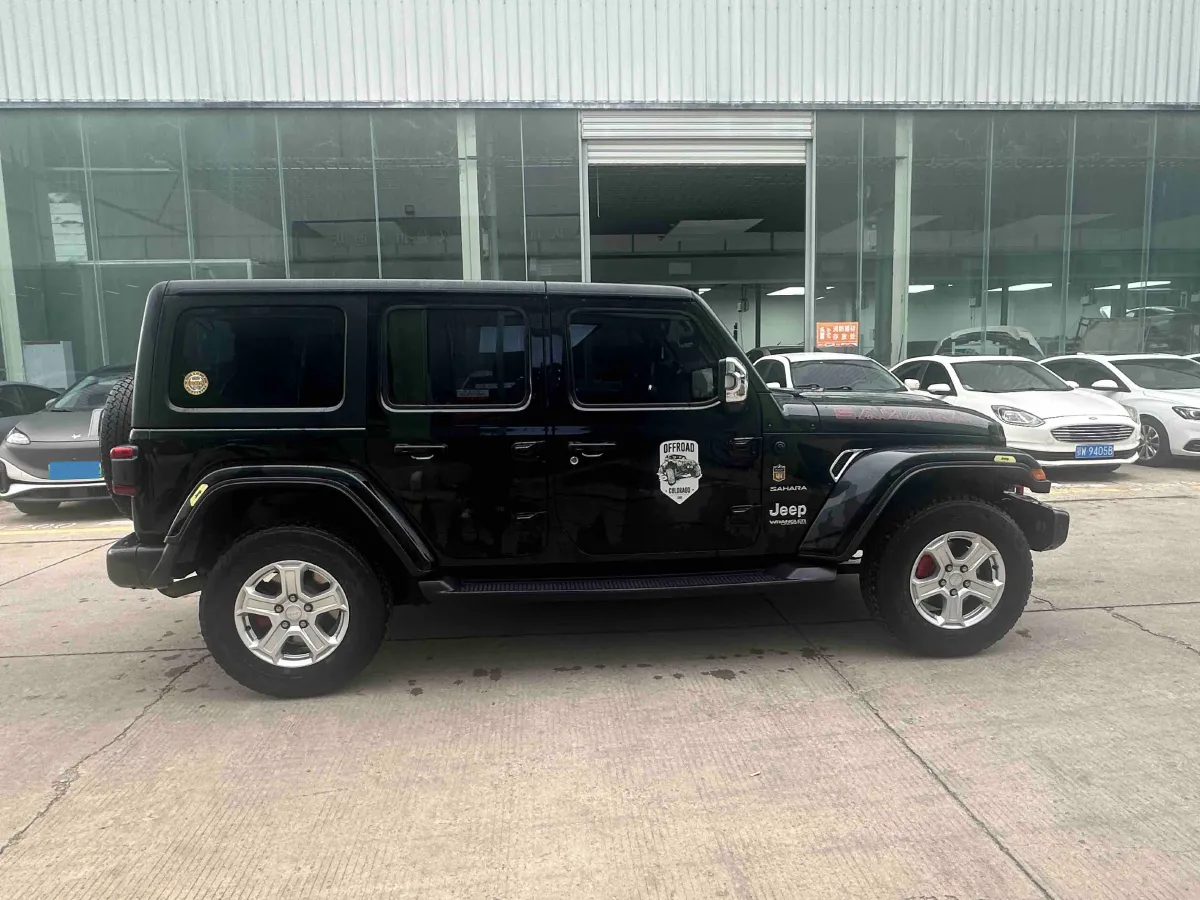 2018 Jeep Wrangler 2.0T 266HP L4 8AT,autocango,china used car exporter,china ev exporter,chinese used car exporter,chinese used ev exporter