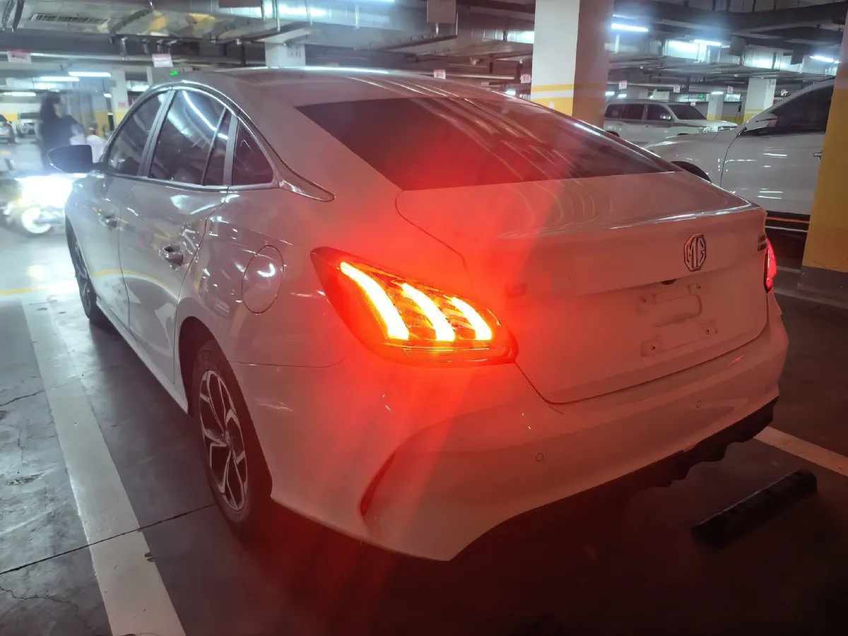 2023 MG 5 1.5L 129HP L4 5MT,autocango,china used car exporter,china ev exporter,chinese used car exporter,chinese used ev exporter