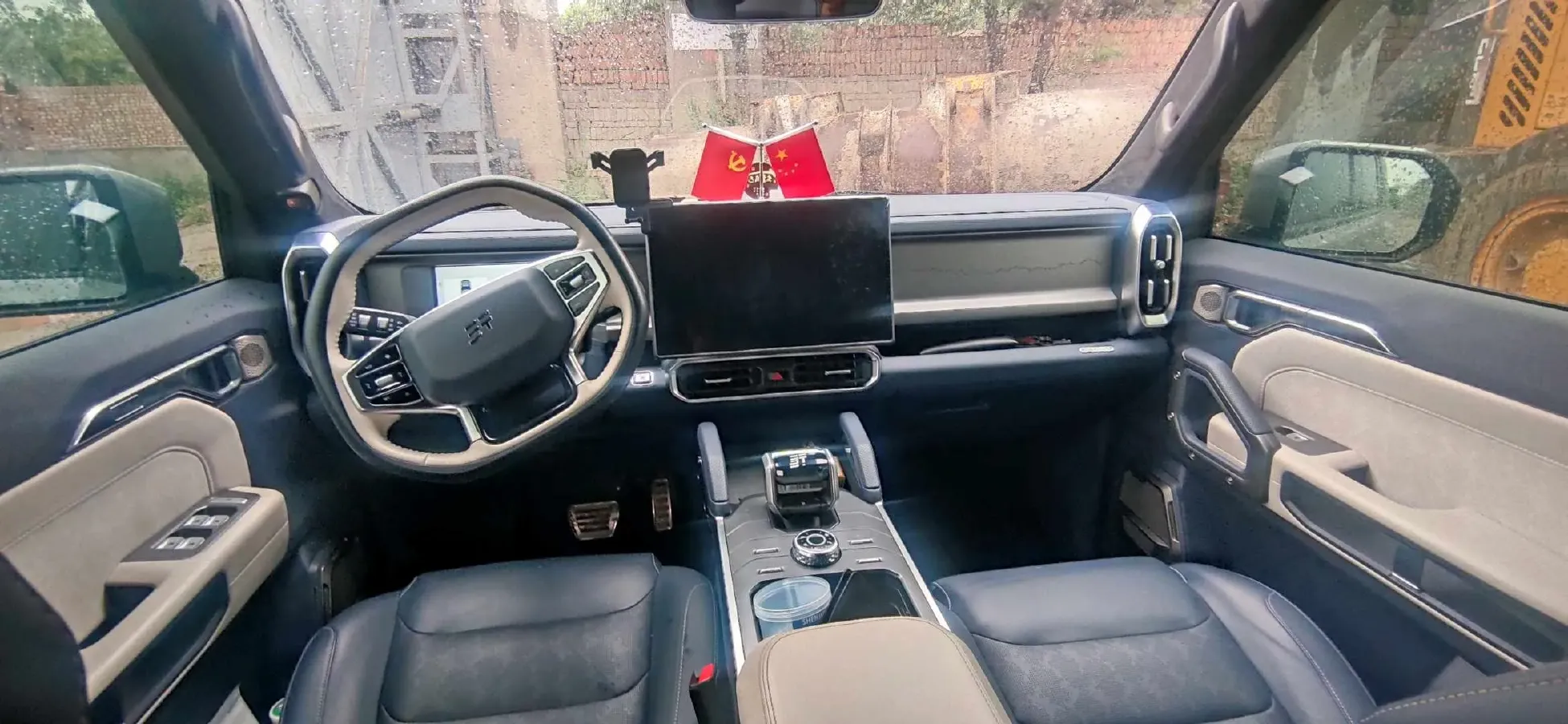 2024 Jetour ShanHai TravellerC-DM 1.5T 156HP L4 3DHT PHEV 43.24KWH,autocango,china used car exporter,china ev exporter,chinese used car exporter,chinese used ev exporter
