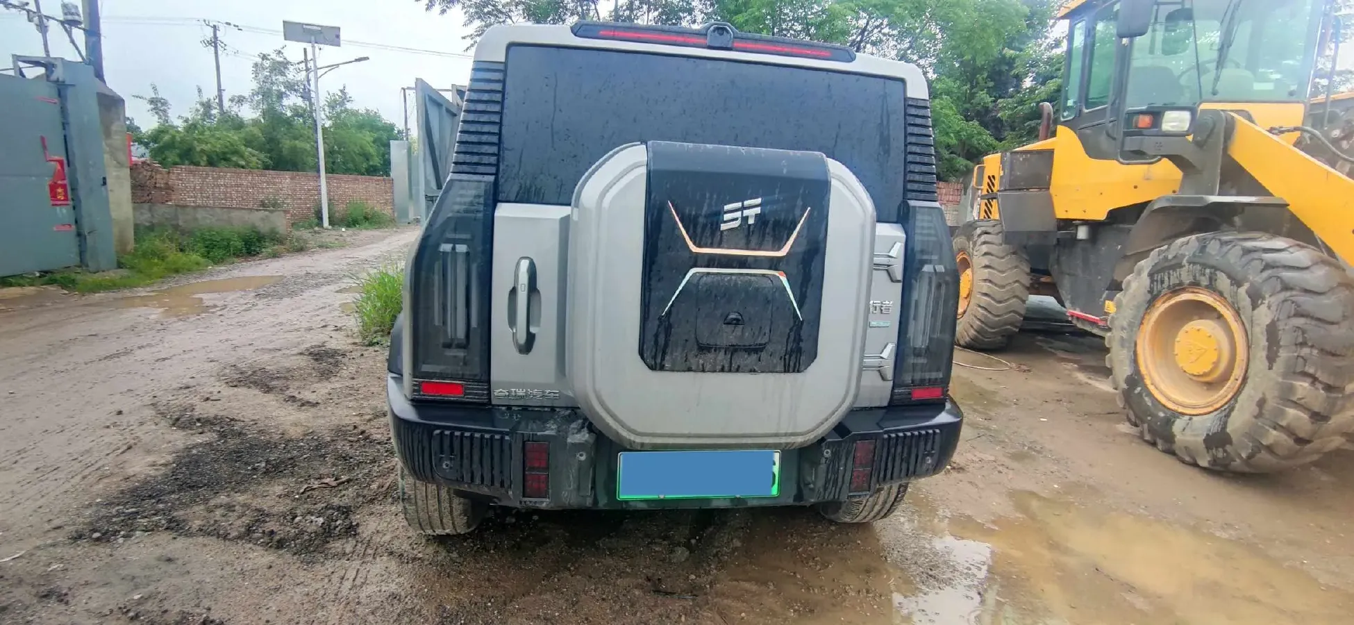 2024 Jetour ShanHai TravellerC-DM 1.5T 156HP L4 3DHT PHEV 43.24KWH,autocango,china used car exporter,china ev exporter,chinese used car exporter,chinese used ev exporter