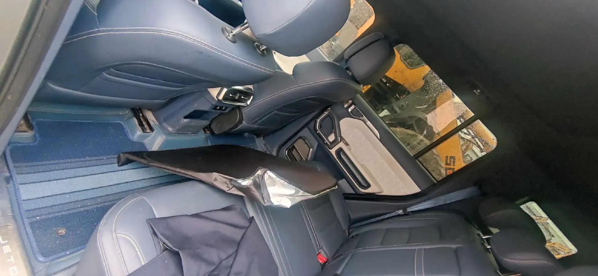 2024 Jetour ShanHai TravellerC-DM 1.5T 156HP L4 3DHT PHEV 43.24KWH,autocango,china used car exporter,china ev exporter,chinese used car exporter,chinese used ev exporter