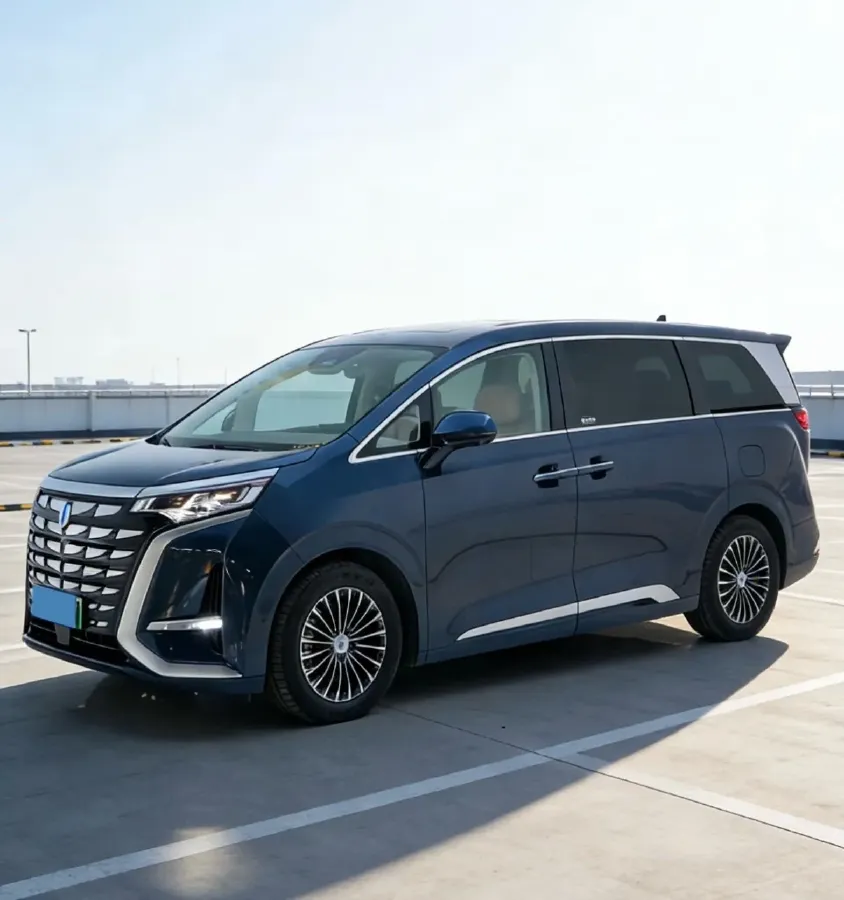 2022 Mercedes-Benz GLC Class 2.0T 197HP L4 9AT,autocango,china used car exporter,china ev exporter,chinese used car exporter,chinese used ev exporter