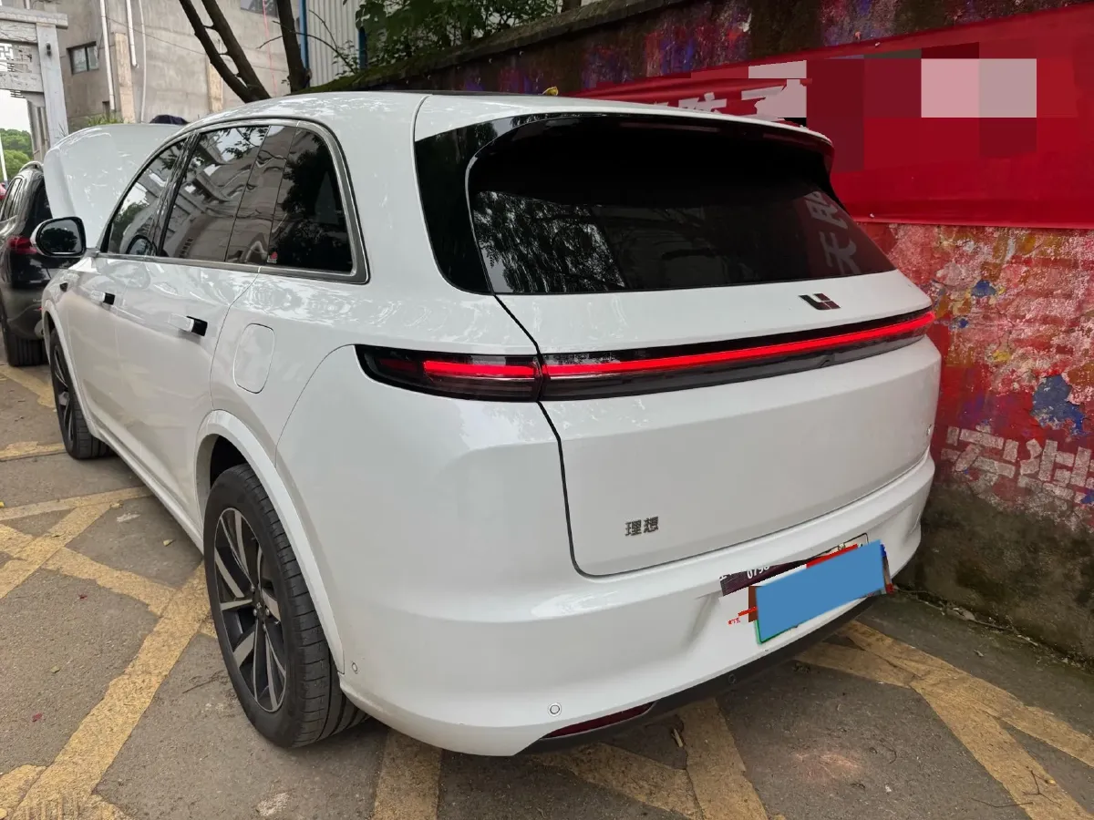 2023 Li L7 Range Extended 154HP REEV 40.9KWH,autocango,china used car exporter,china ev exporter,chinese used car exporter,chinese used ev exporter