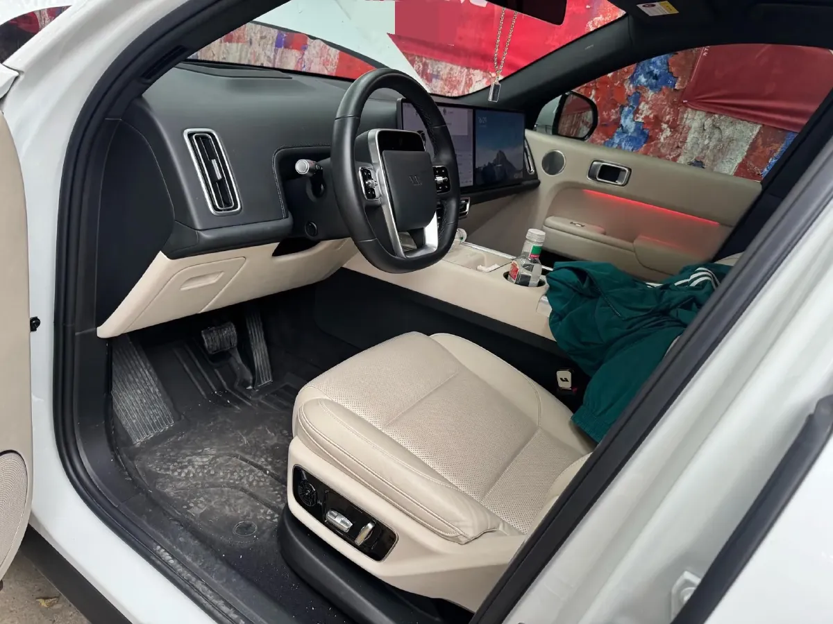 2023 Li L7 Range Extended 154HP REEV 40.9KWH,autocango,china used car exporter,china ev exporter,chinese used car exporter,chinese used ev exporter