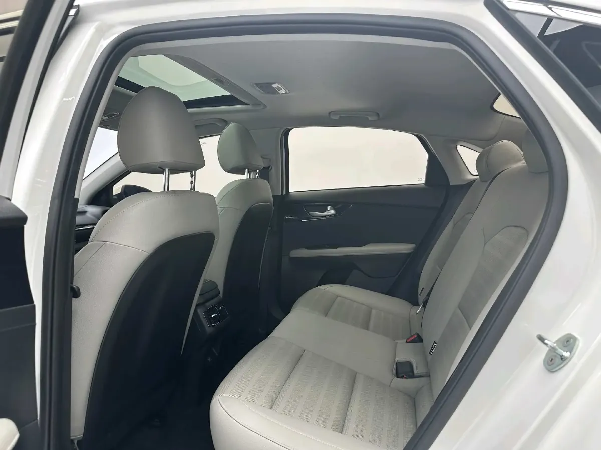 2023 Kia K3 1.5L 115HP L4 CVT,autocango,china used car exporter,china ev exporter,chinese used car exporter,chinese used ev exporter