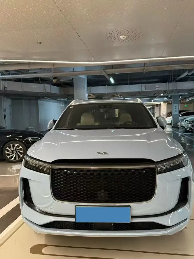 2020 Li ONE Range Extended 131HP REEV 40.5KWH,autocango,china used car exporter,china ev exporter,chinese used car exporter,chinese used ev exporter