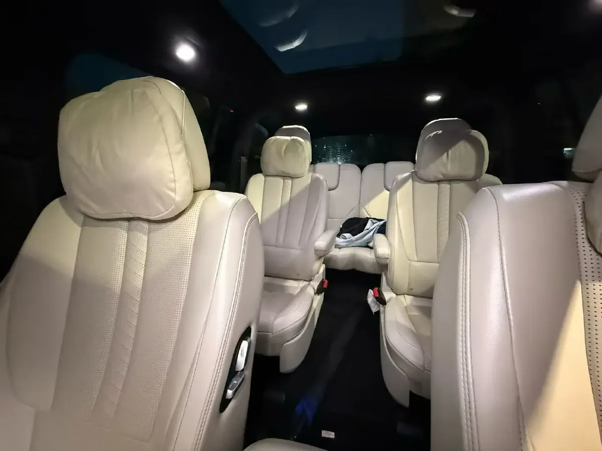 2020 Li ONE Range Extended 131HP REEV 40.5KWH,autocango,china used car exporter,china ev exporter,chinese used car exporter,chinese used ev exporter
