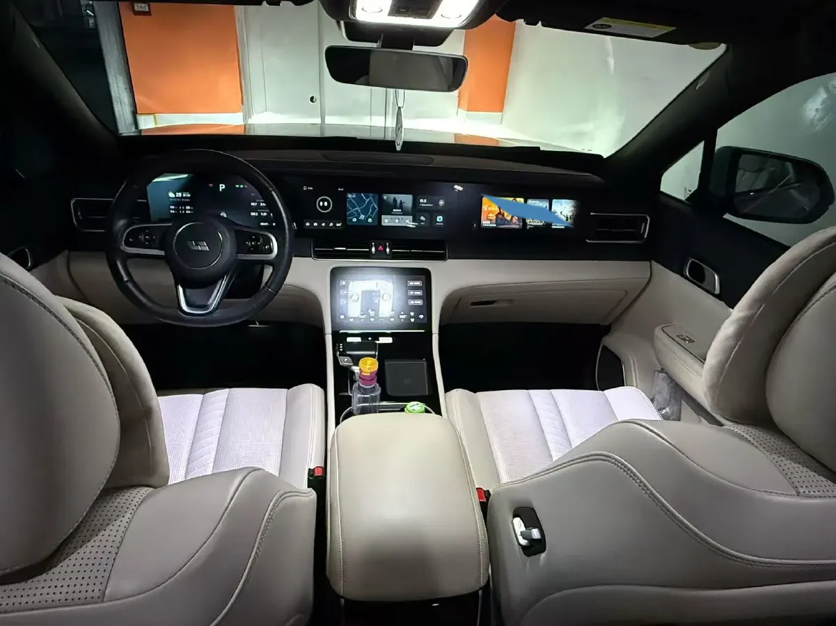 2020 Li ONE Range Extended 131HP REEV 40.5KWH,autocango,china used car exporter,china ev exporter,chinese used car exporter,chinese used ev exporter