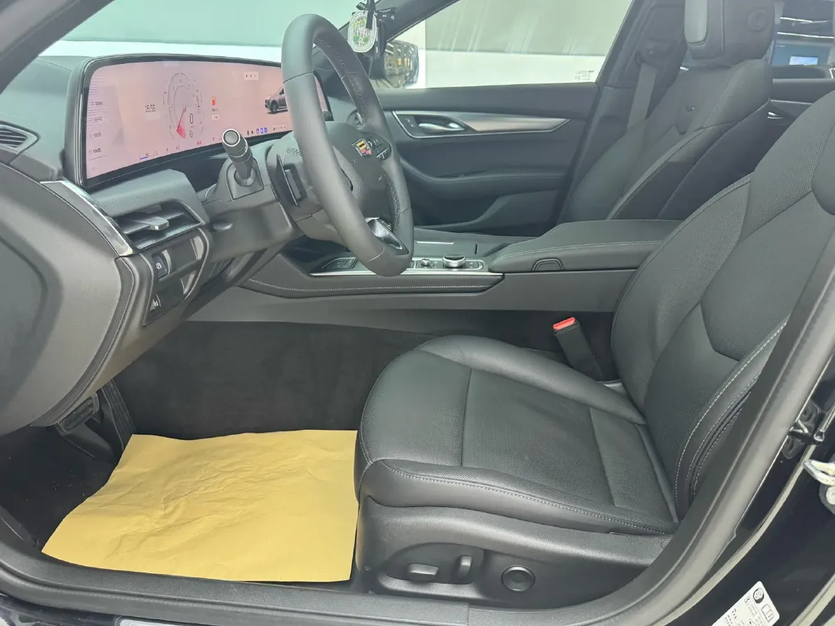 2024 Cadillac CT5 2.0T 237HP L4 10AT,autocango,china used car exporter,china ev exporter,chinese used car exporter,chinese used ev exporter