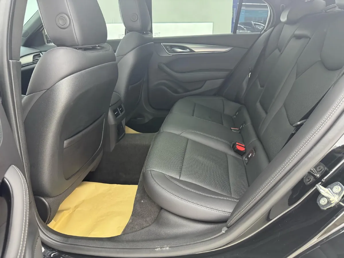 2024 Cadillac CT5 2.0T 237HP L4 10AT,autocango,china used car exporter,china ev exporter,chinese used car exporter,chinese used ev exporter