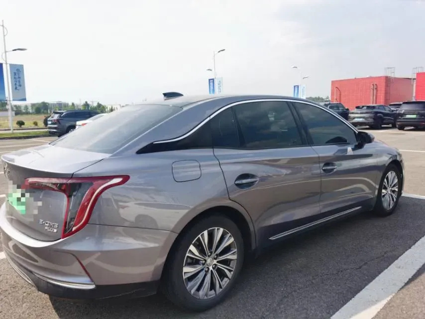 2023 HongQi E-QM5 BEV 82KWH,autocango,china used car exporter,china ev exporter,chinese used car exporter,chinese used ev exporter