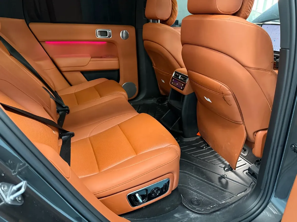 2024 Li L7 Range Extended 154HP REEV 42.8KWH,autocango,china used car exporter,china ev exporter,chinese used car exporter,chinese used ev exporter
