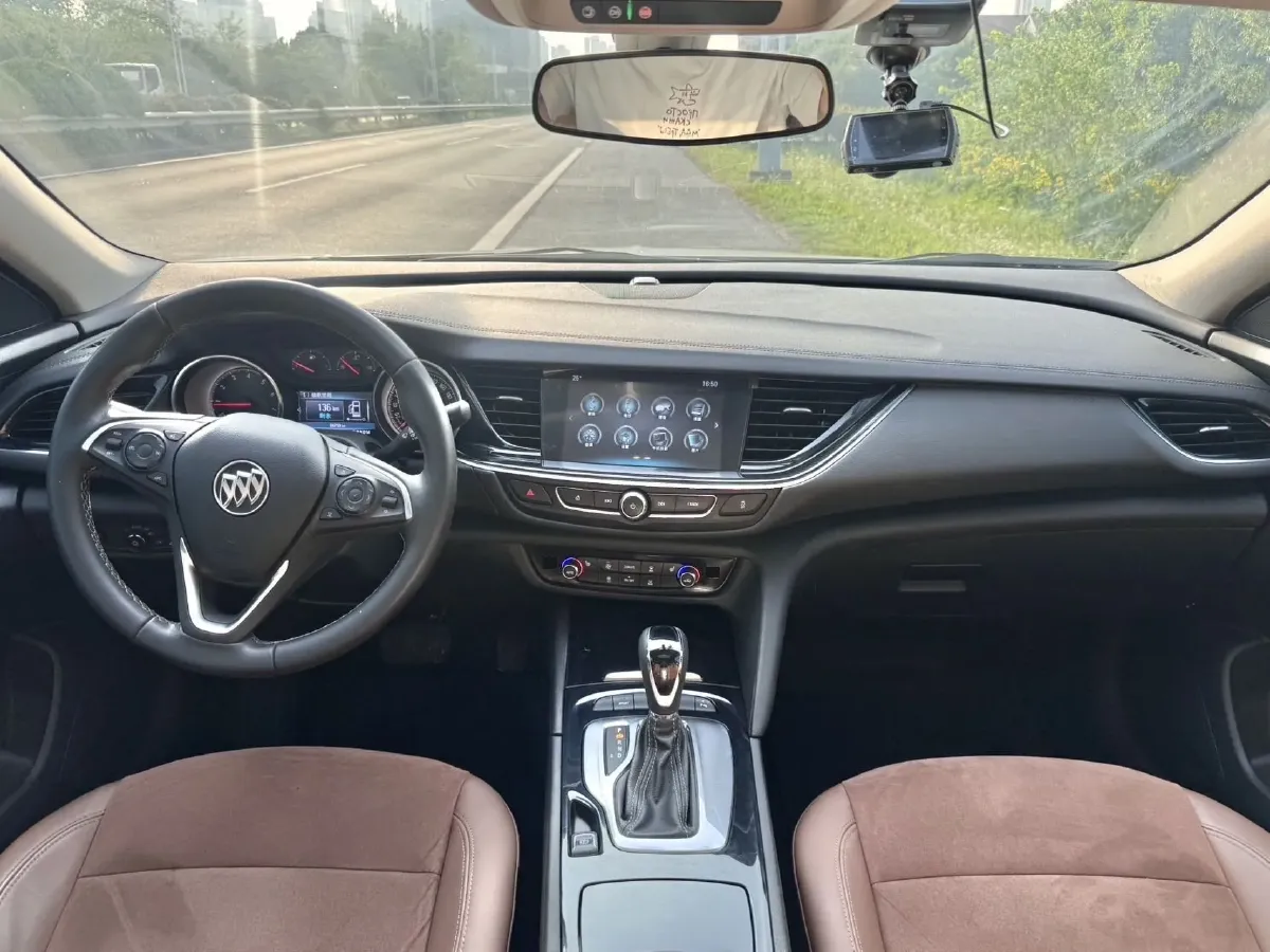 2019 Buick Regal 1.5T 170HP L4 9AT,autocango,china used car exporter,china ev exporter,chinese used car exporter,chinese used ev exporter