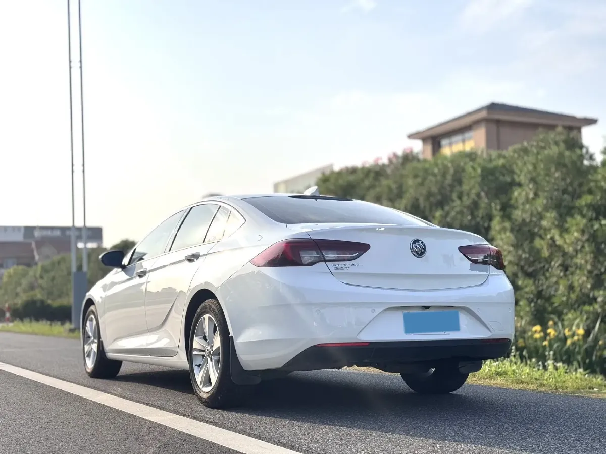 2019 Buick Regal 1.5T 170HP L4 9AT,autocango,china used car exporter,china ev exporter,chinese used car exporter,chinese used ev exporter