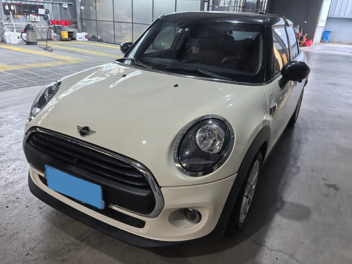 2021 MINI MINI 1.5T 102HP L3 7DCT,autocango,china used car exporter,china ev exporter,chinese used car exporter,chinese used ev exporter