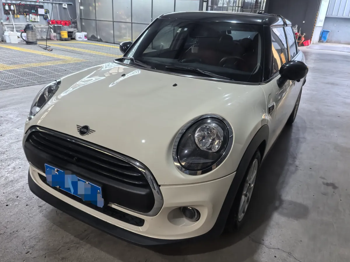 2021 MINI MINI 1.5T 102HP L3 7DCT,autocango,china used car exporter,china ev exporter,chinese used car exporter,chinese used ev exporter