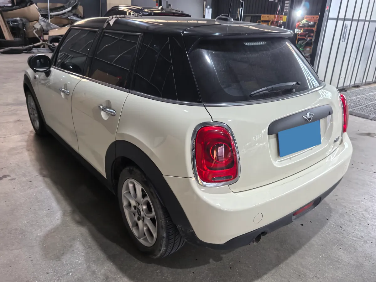 2021 MINI MINI 1.5T 102HP L3 7DCT,autocango,china used car exporter,china ev exporter,chinese used car exporter,chinese used ev exporter