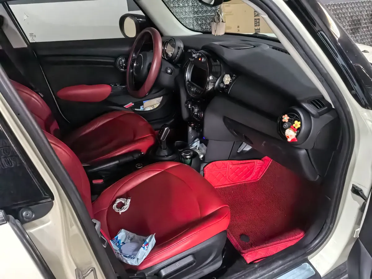2021 MINI MINI 1.5T 102HP L3 7DCT,autocango,china used car exporter,china ev exporter,chinese used car exporter,chinese used ev exporter