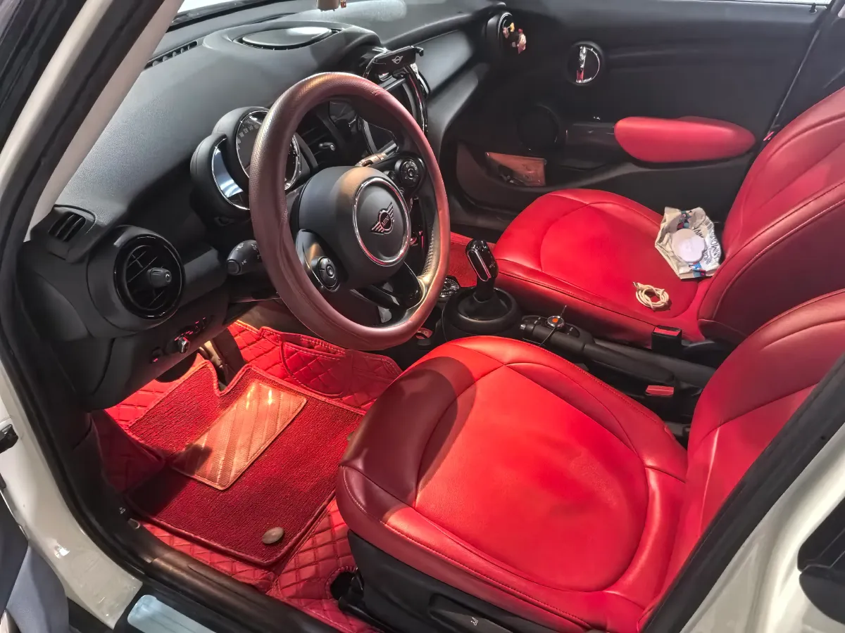 2021 MINI MINI 1.5T 102HP L3 7DCT,autocango,china used car exporter,china ev exporter,chinese used car exporter,chinese used ev exporter