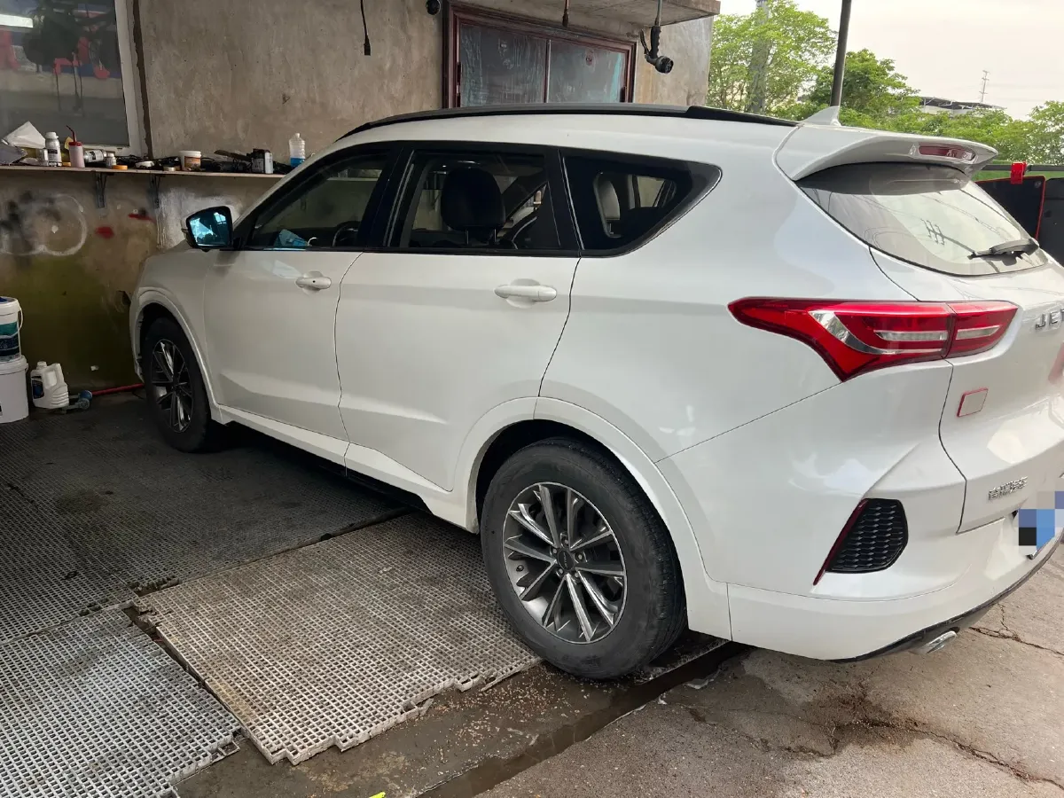 2019 Jetour X70 1.5T 156HP L4 6DCT,autocango,china used car exporter,china ev exporter,chinese used car exporter,chinese used ev exporter