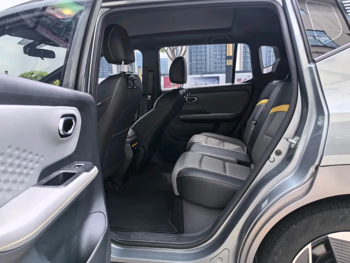 2022 Geely Okavango 1.8T 184HP L4 7DCT,autocango,china used car exporter,china ev exporter,chinese used car exporter,chinese used ev exporter