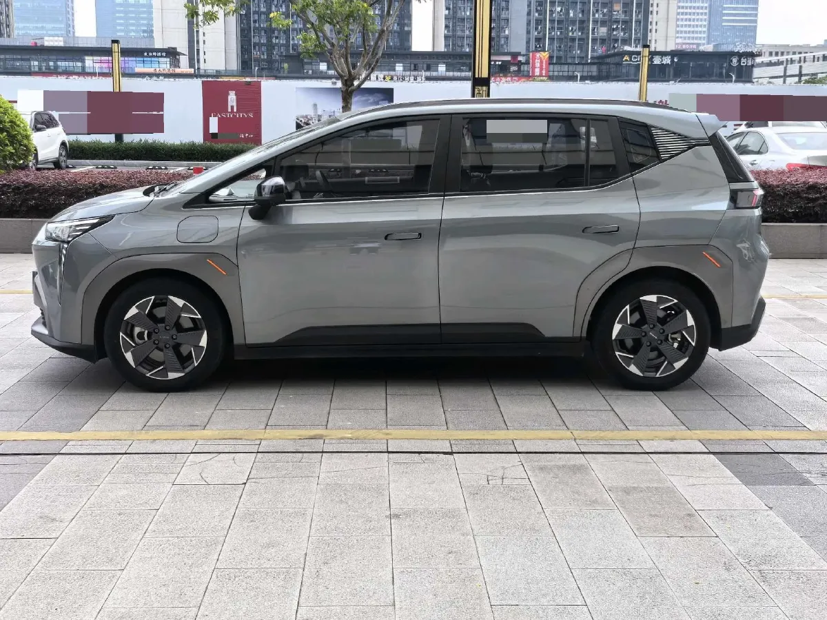 2022 Geely Okavango 1.8T 184HP L4 7DCT,autocango,china used car exporter,china ev exporter,chinese used car exporter,chinese used ev exporter