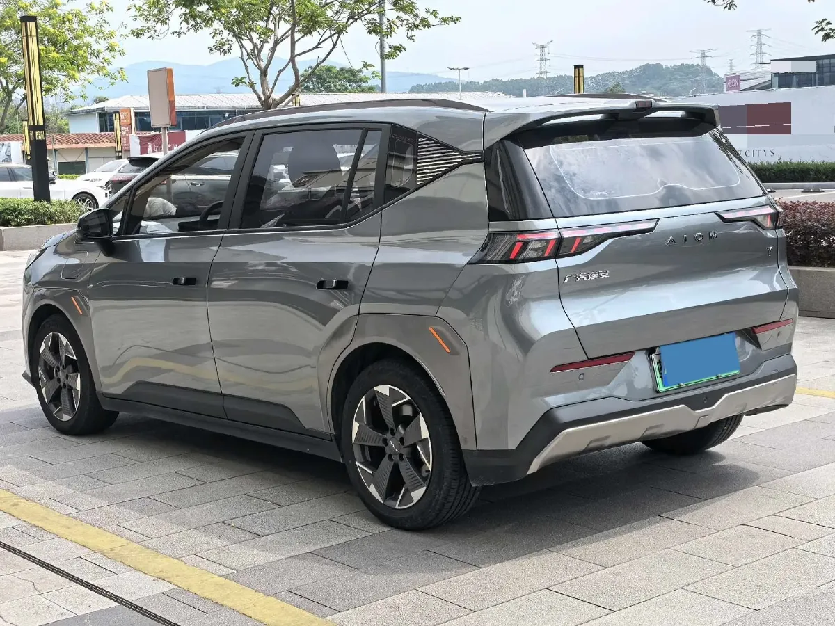 2022 Geely Okavango 1.8T 184HP L4 7DCT,autocango,china used car exporter,china ev exporter,chinese used car exporter,chinese used ev exporter