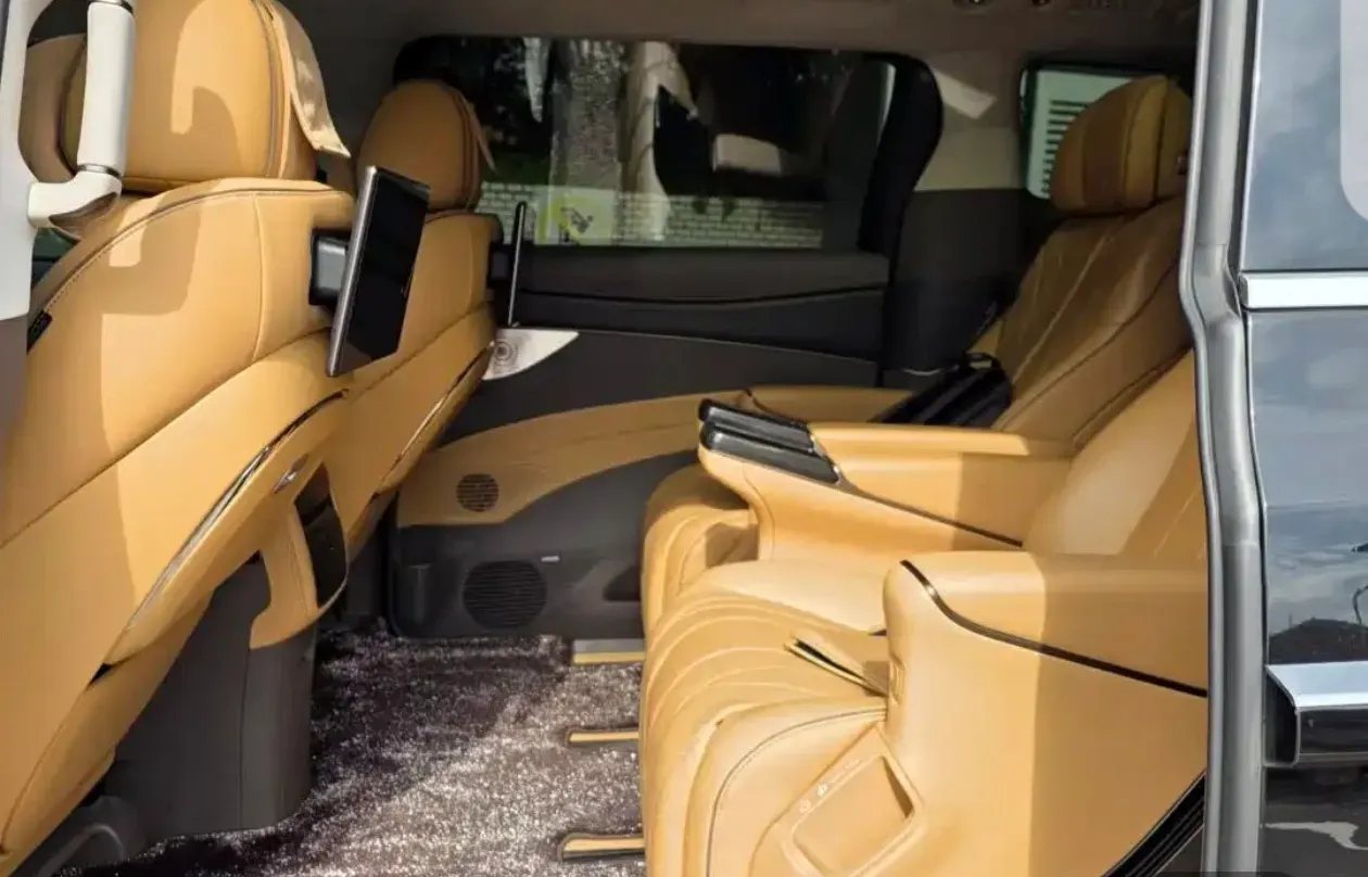 2022 Mercedes-Benz GLC Class 2.0T 197HP L4 9AT,autocango,china used car exporter,china ev exporter,chinese used car exporter,chinese used ev exporter