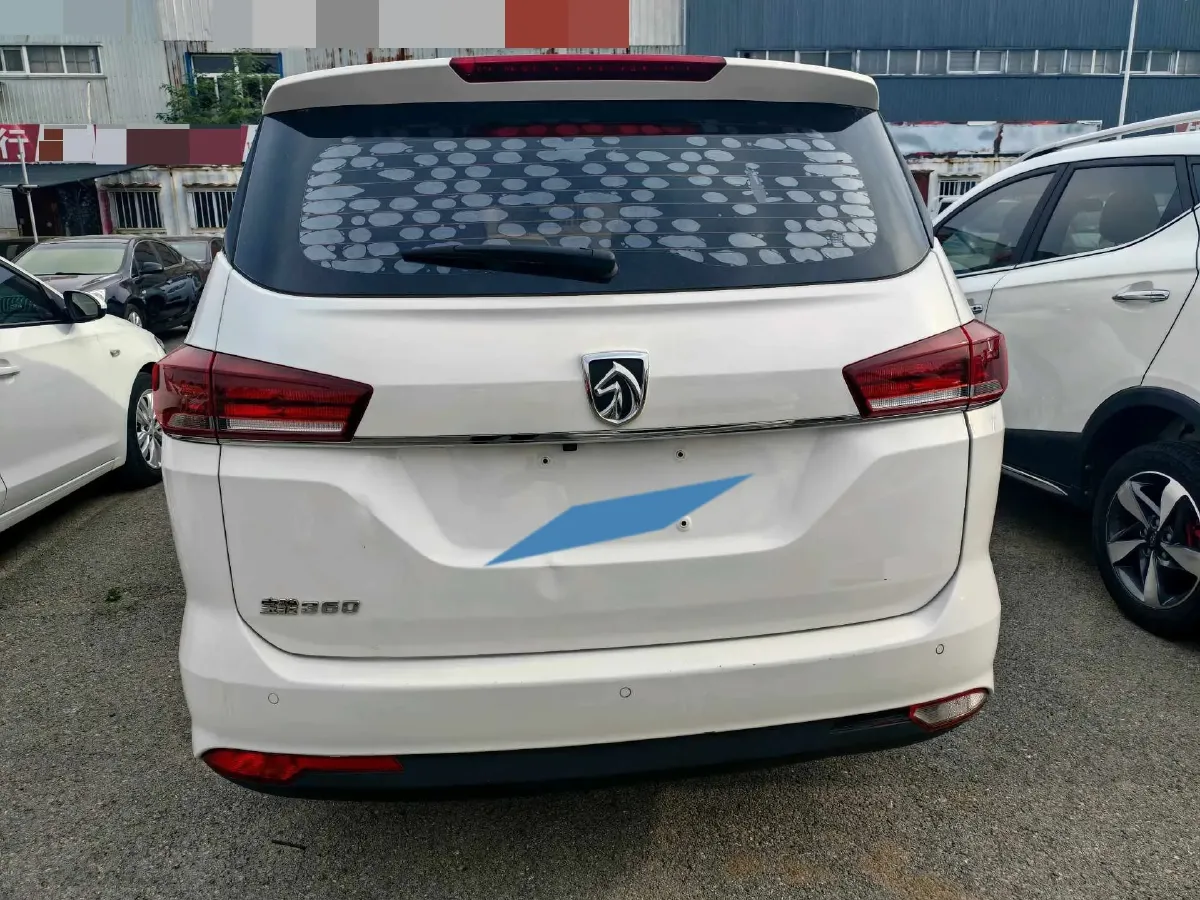2019 BaoJun 360 1.5L 105HP L4 6MT,autocango,china used car exporter,china ev exporter,chinese used car exporter,chinese used ev exporter