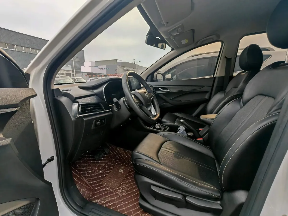 2019 BaoJun 360 1.5L 105HP L4 6MT,autocango,china used car exporter,china ev exporter,chinese used car exporter,chinese used ev exporter