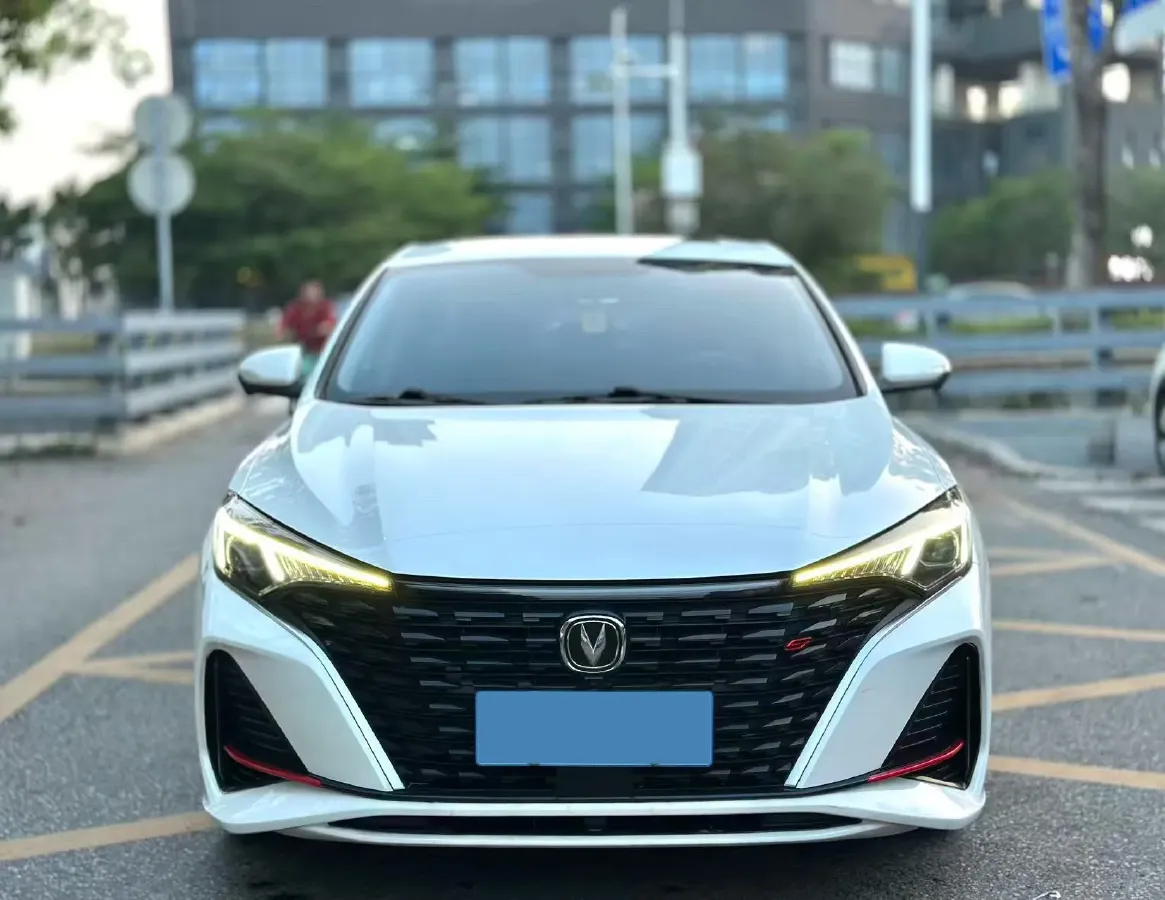 2021 ChangAn Eado 1.4T 160HP L4 7DCT,autocango,china used car exporter,china ev exporter,chinese used car exporter,chinese used ev exporter