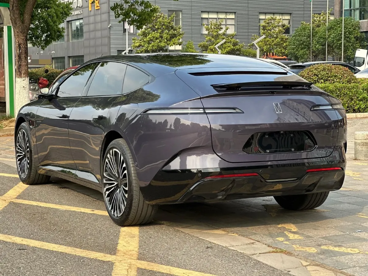 2025 Avatr 12 1.5T 156HP L4 REEV 39.05KWH,autocango,china used car exporter,china ev exporter,chinese used car exporter,chinese used ev exporter