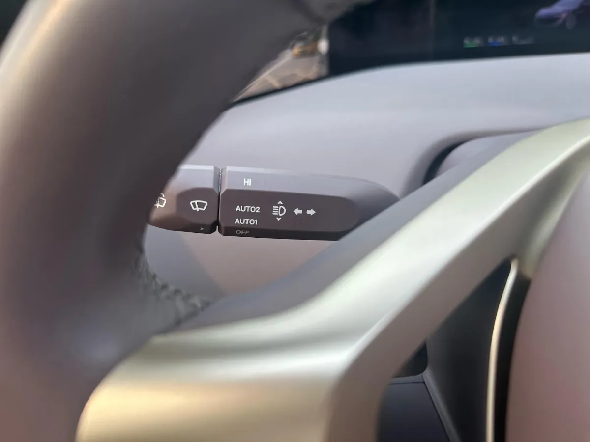 2025 Avatr 12 1.5T 156HP L4 REEV 39.05KWH,autocango,china used car exporter,china ev exporter,chinese used car exporter,chinese used ev exporter