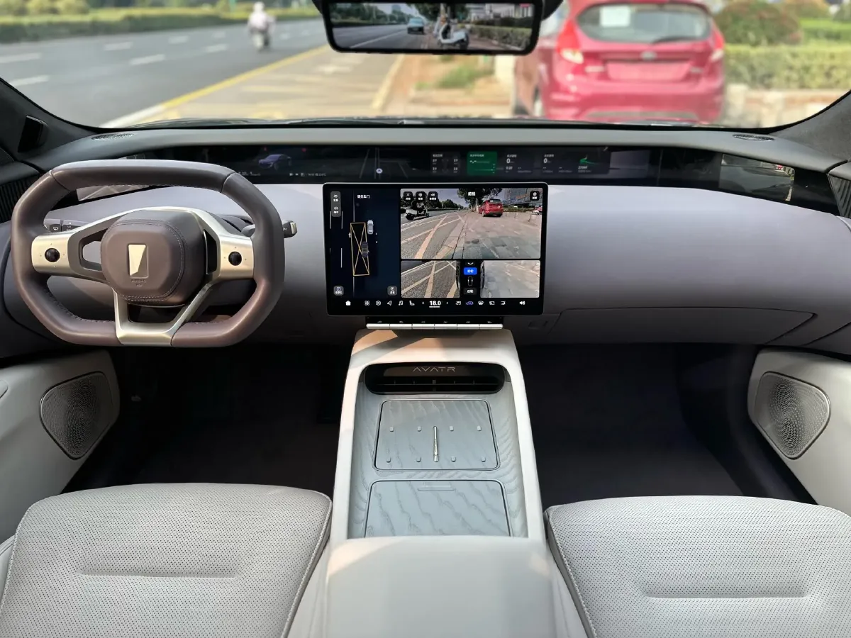 2025 Avatr 12 1.5T 156HP L4 REEV 39.05KWH,autocango,china used car exporter,china ev exporter,chinese used car exporter,chinese used ev exporter